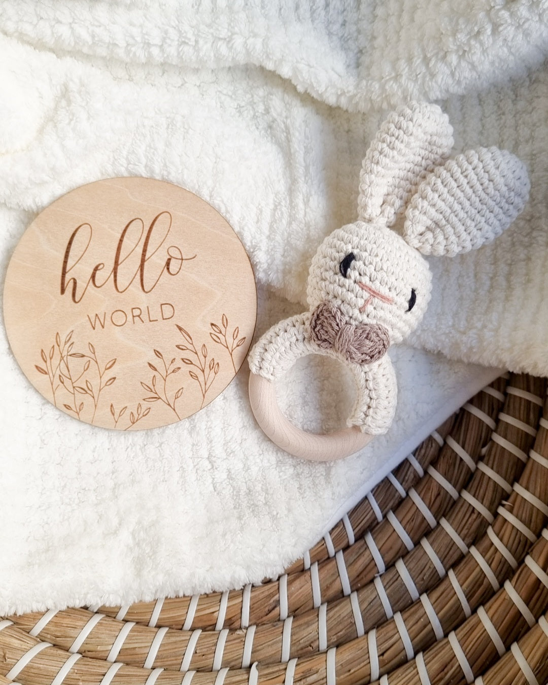 Hello World Birth Announcement Wooden Board – newborn photo prop by Cuddle Bloom Pakistan