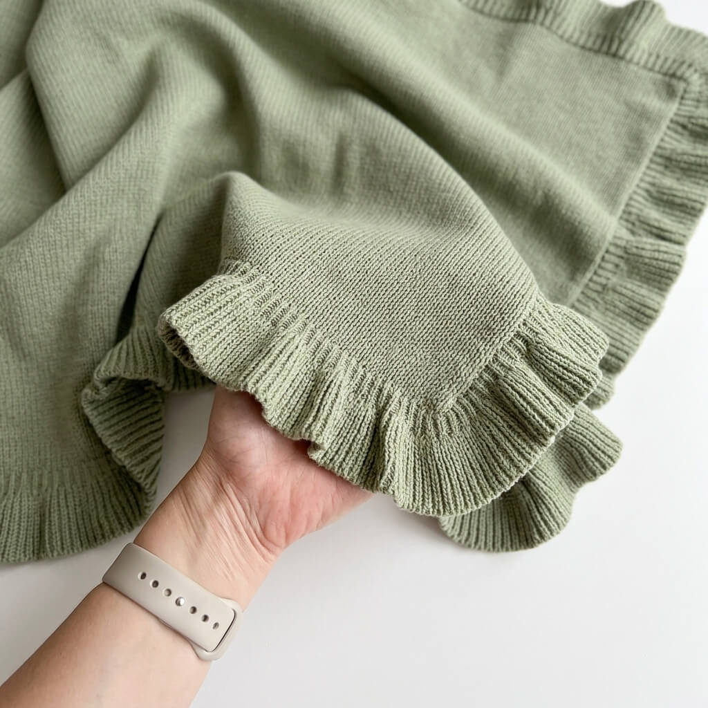 Knitted Cotton Trim Baby Blanket – Handmade
