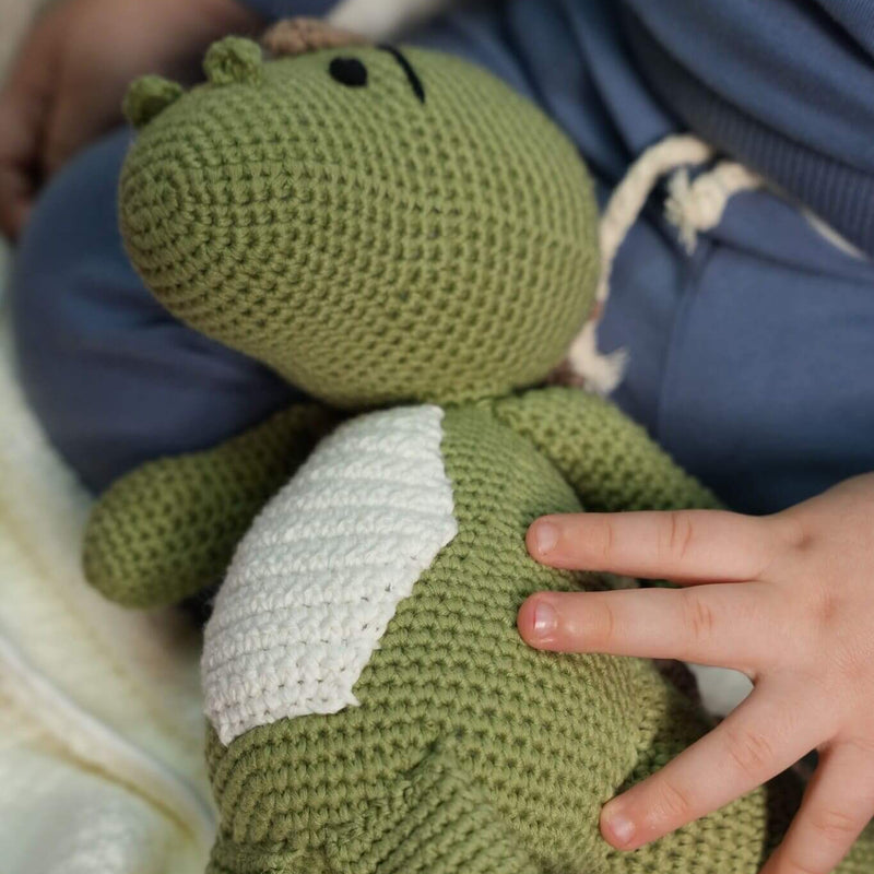 Yarn o Saurus handknitted toy detail – natural cotton baby toy, Cuddle Bloom Pakistan
